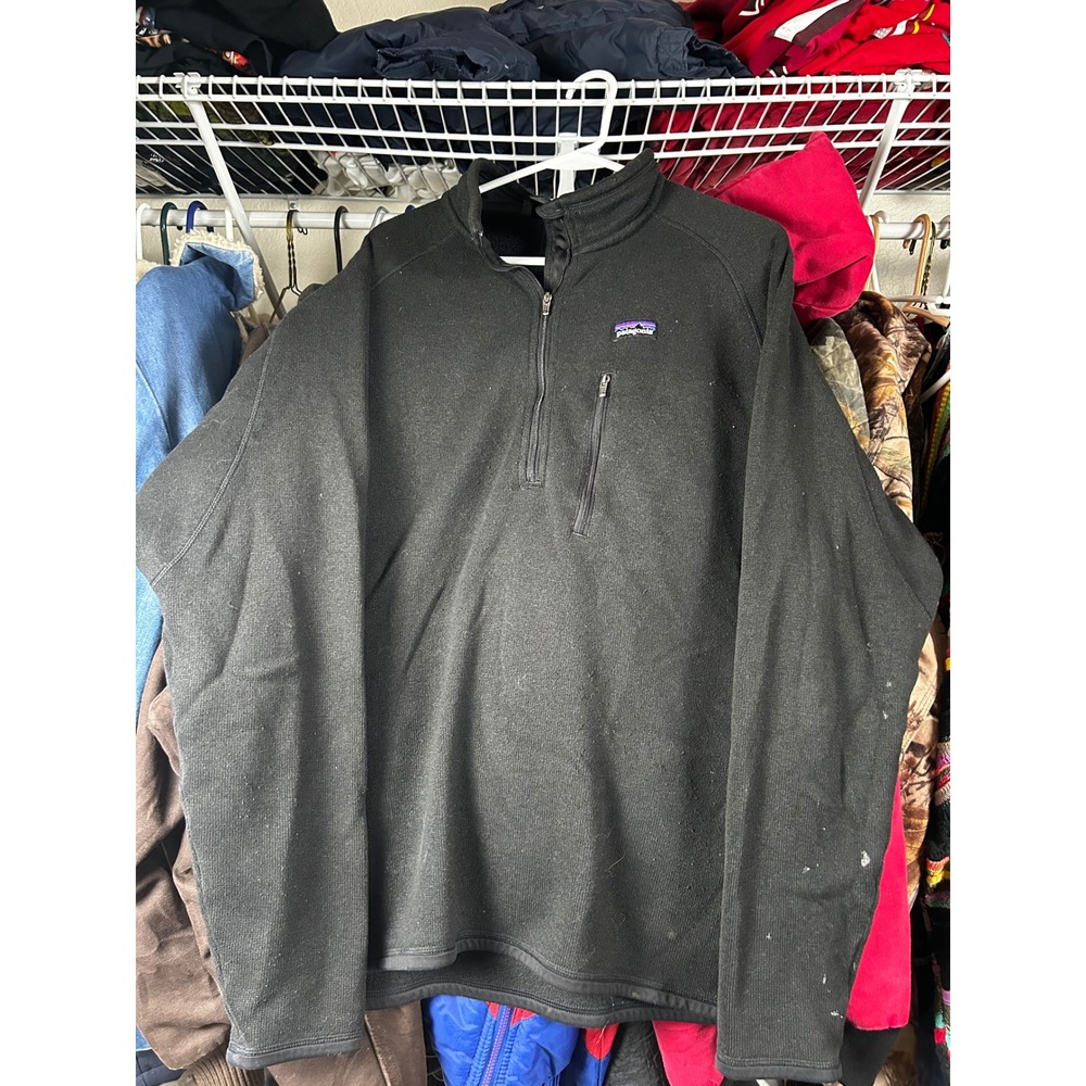 Black Patagonia fleece zip up